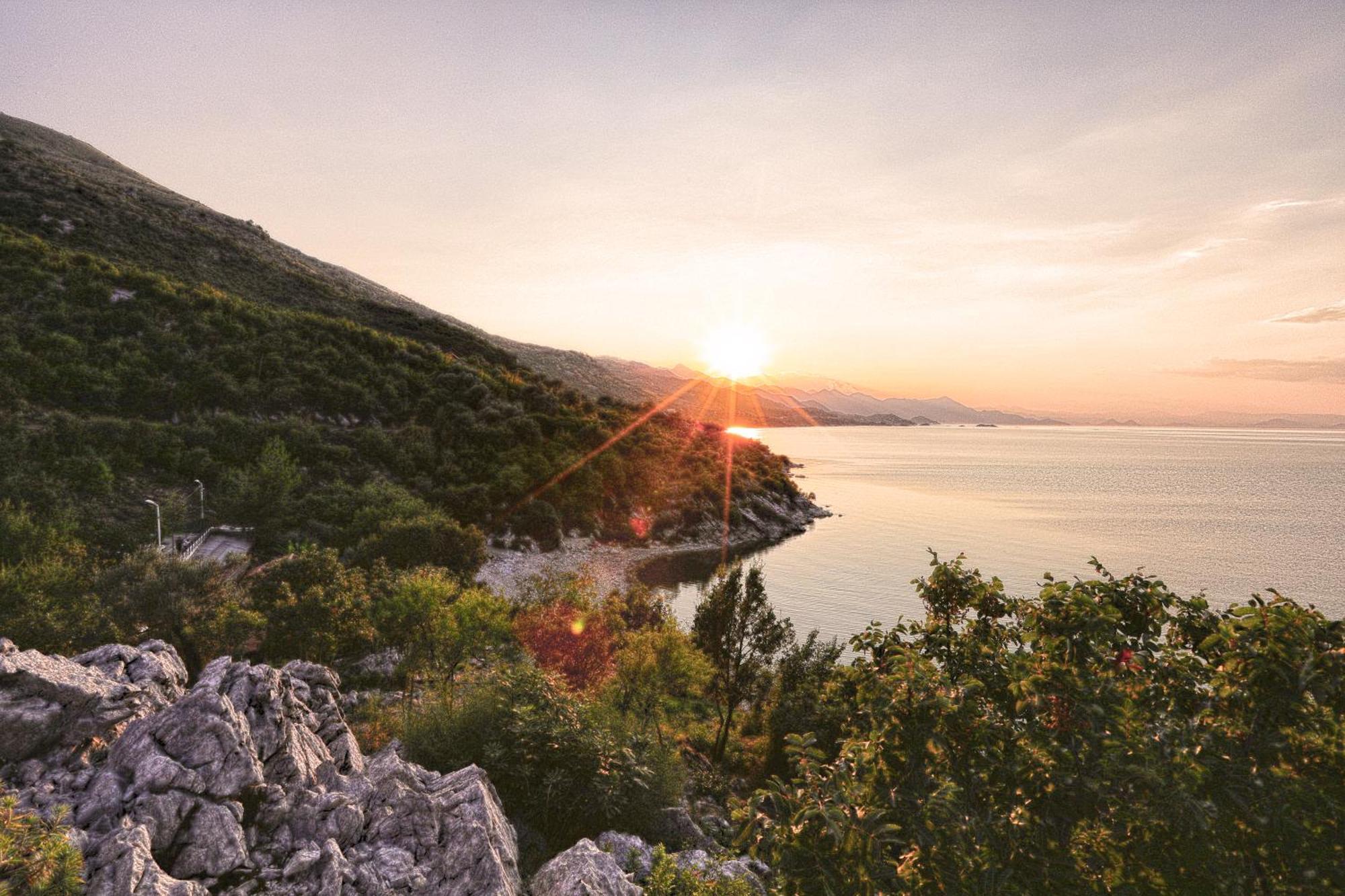 Hotel Labiatan Zogaji Екстериор снимка