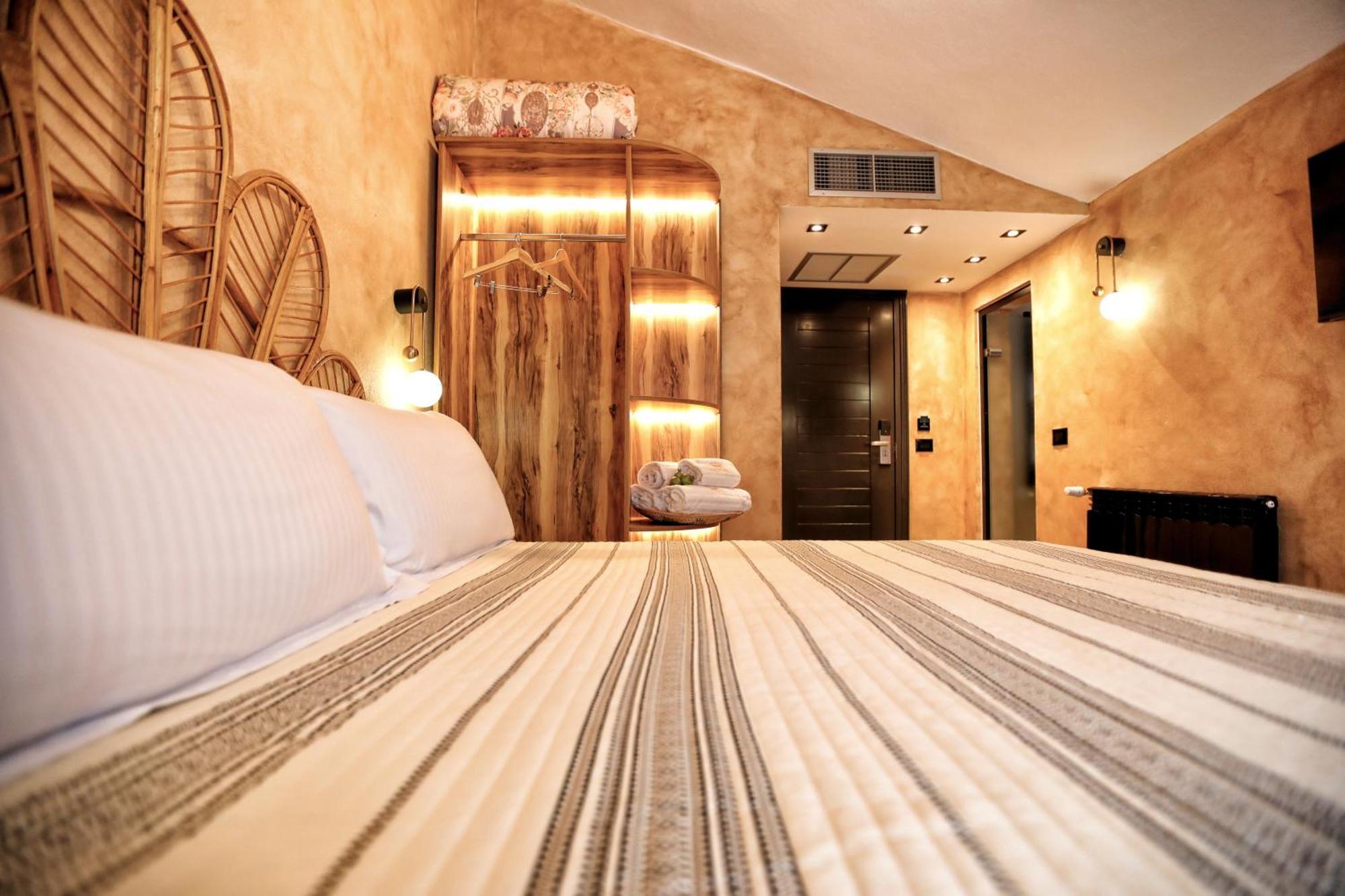 Hotel Labiatan Zogaji Екстериор снимка