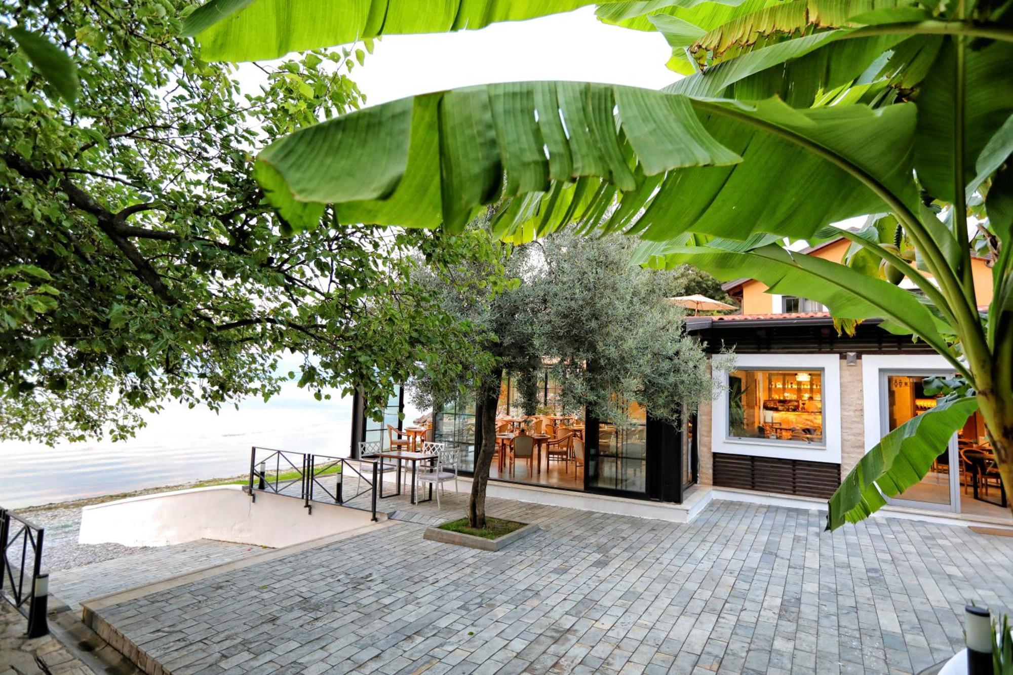 Hotel Labiatan Zogaji Екстериор снимка
