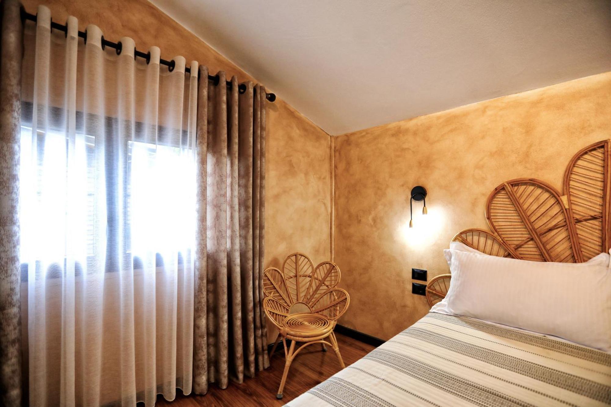 Hotel Labiatan Zogaji Екстериор снимка