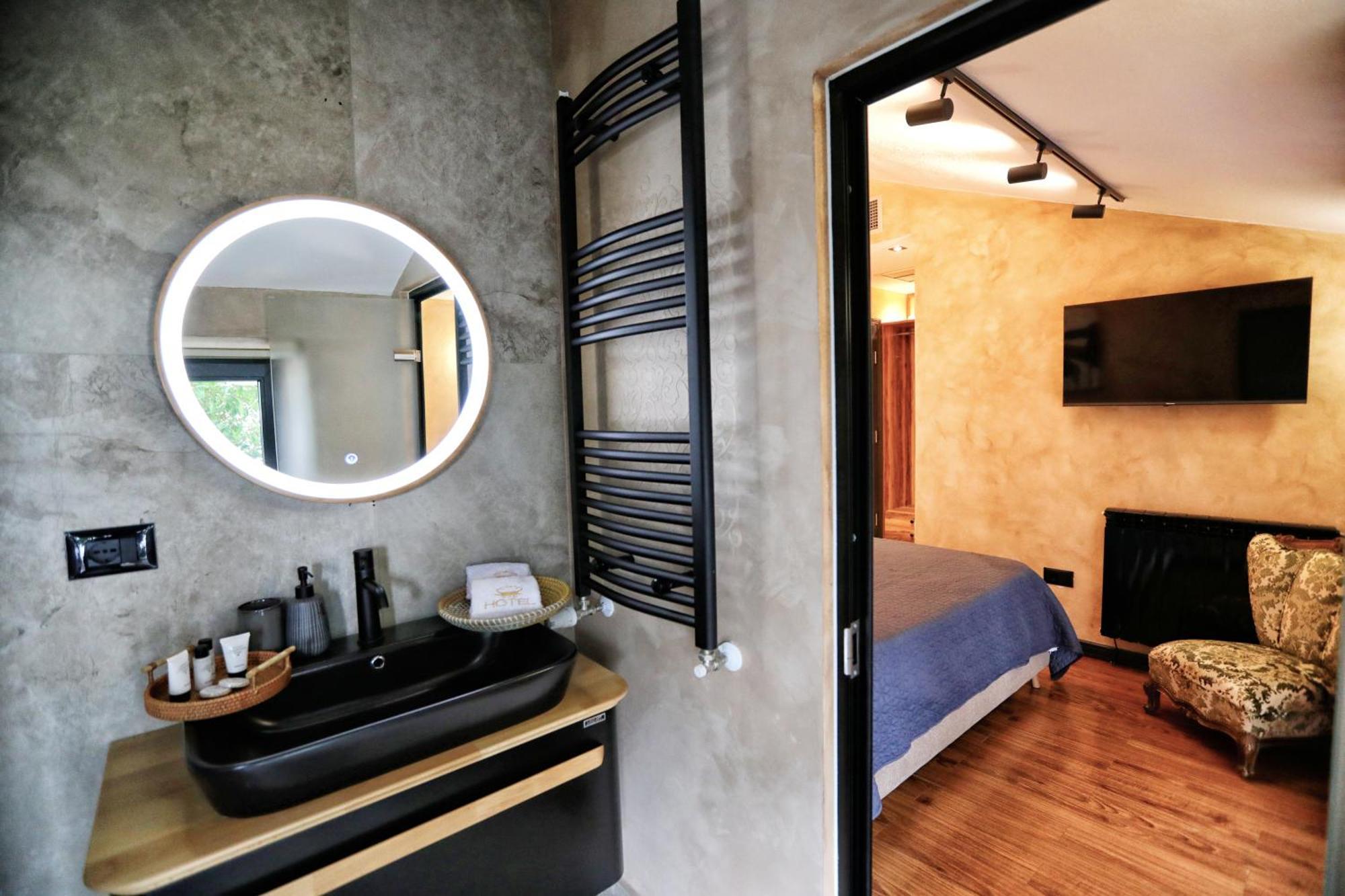 Hotel Labiatan Zogaji Екстериор снимка