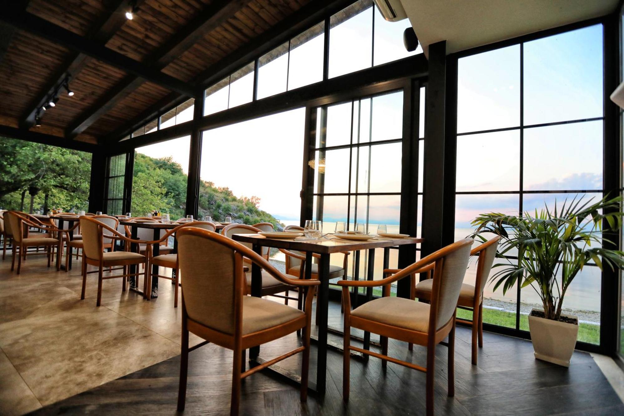 Hotel Labiatan Zogaji Екстериор снимка
