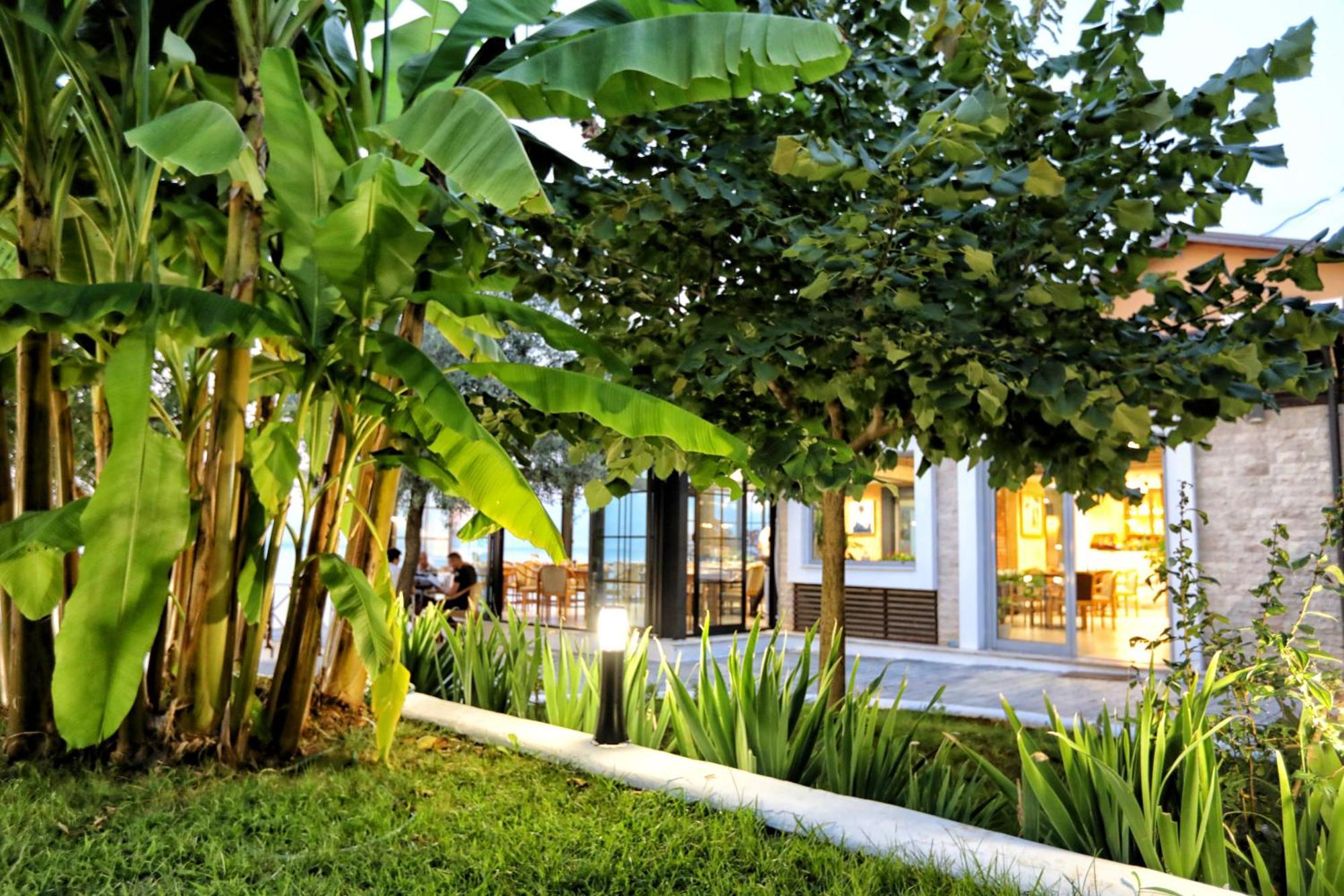 Hotel Labiatan Zogaji Екстериор снимка