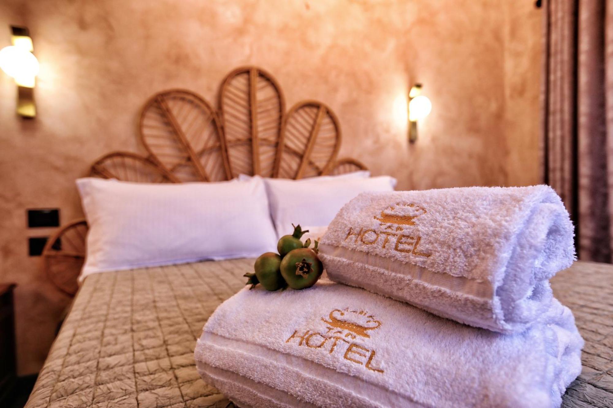 Hotel Labiatan Zogaji Екстериор снимка